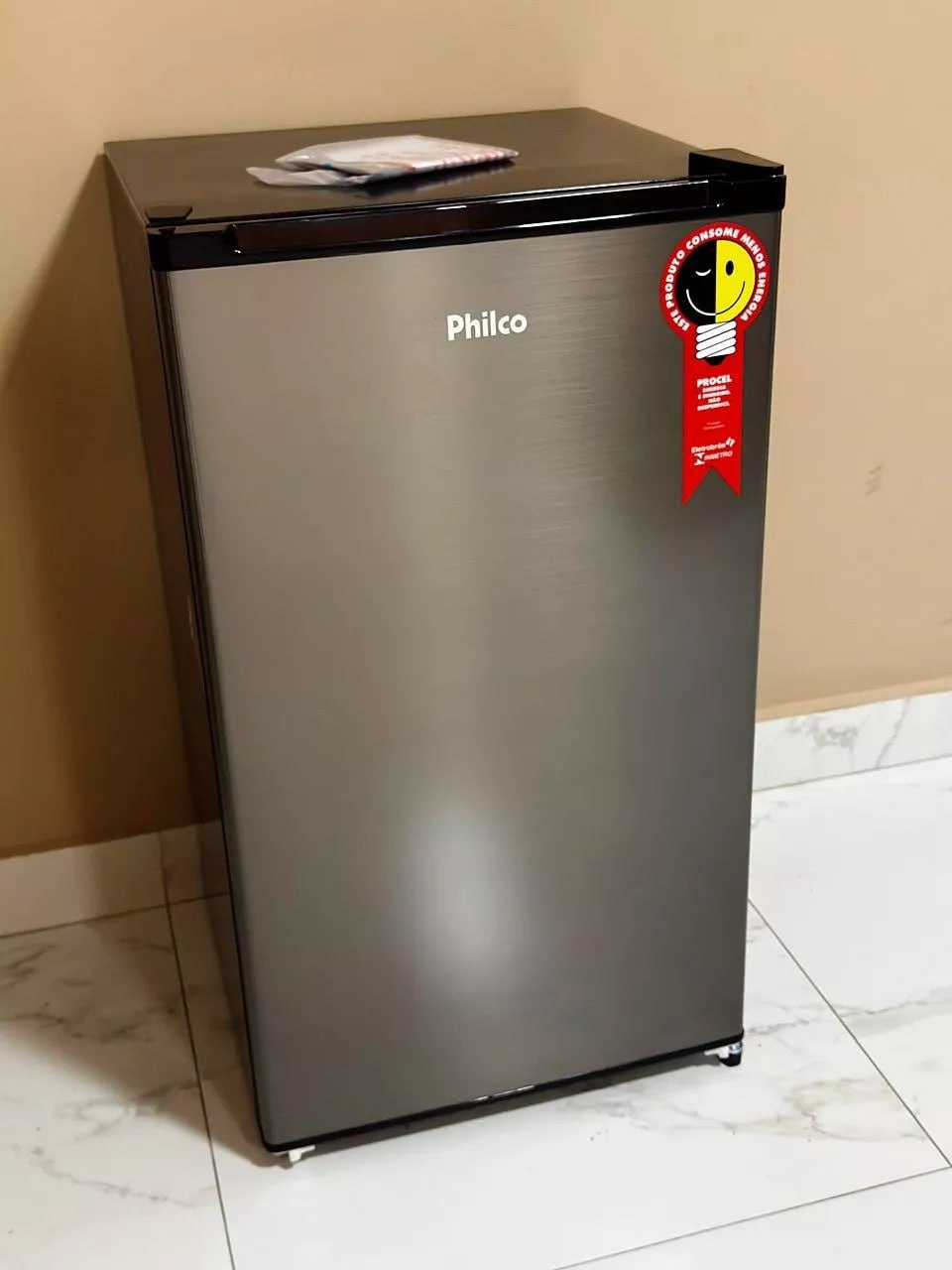 Frigobar Philco 92L Inox 127/220V