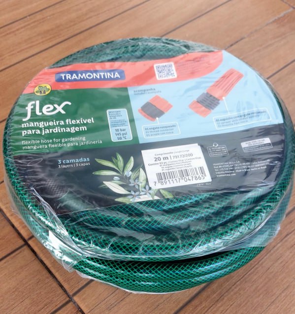 Mangueira Flex Tramontina 25M com Engates Rosqueados e Esguicho