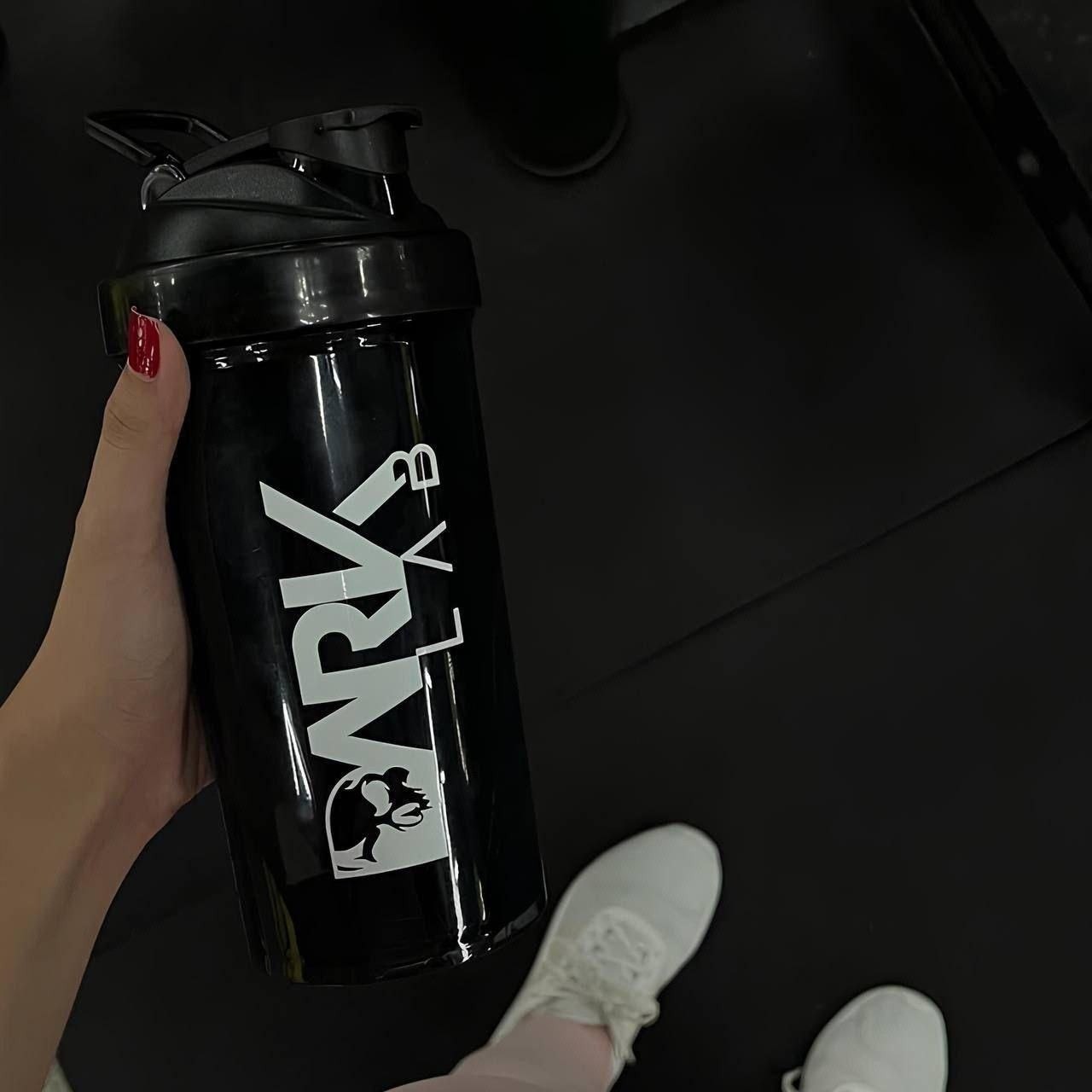Coqueteleira Dark Lab 700ml
