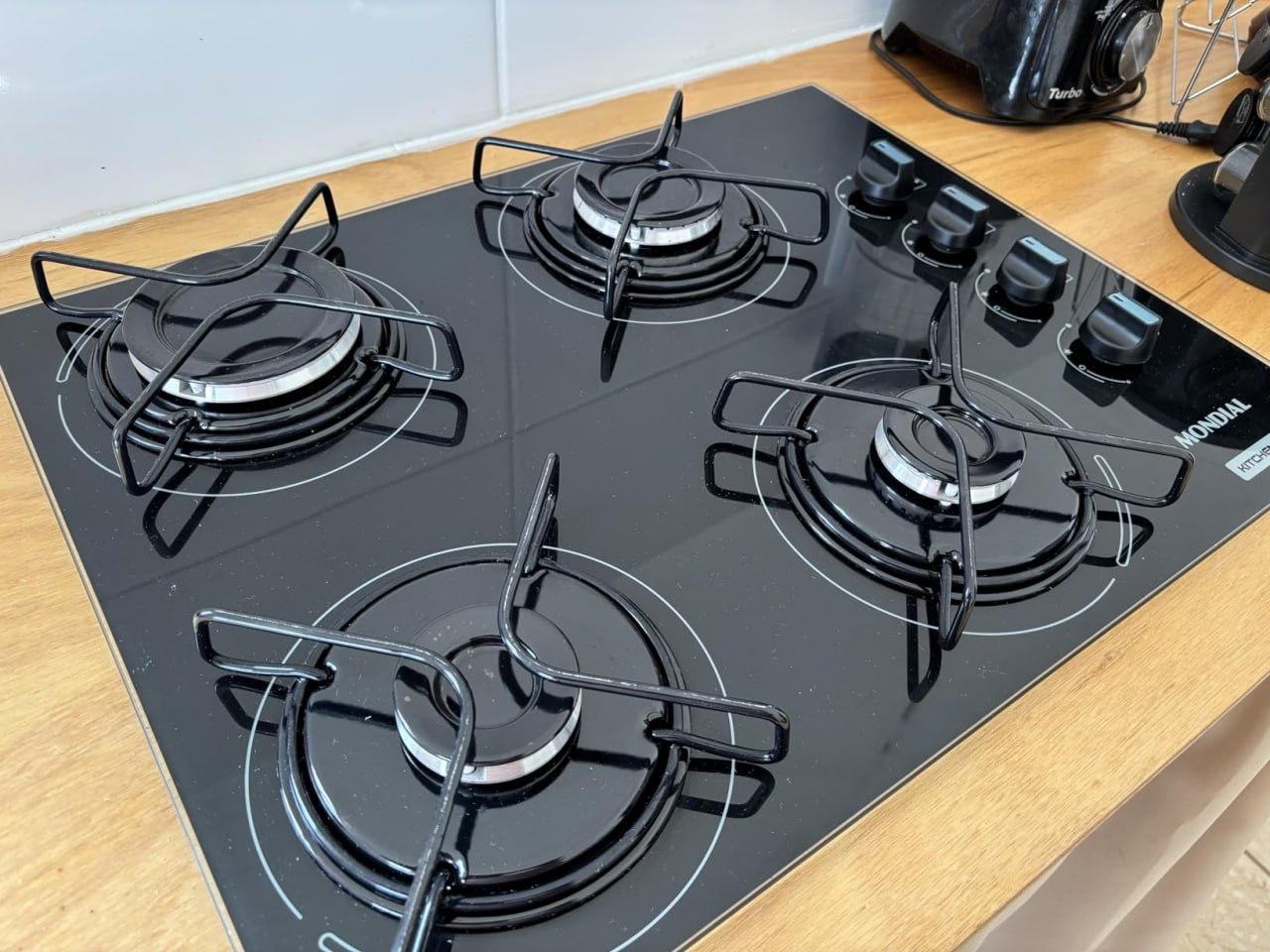 Cooktop a Gás Mondial 4 Bocas CTG-01 com Mesa de Vidro Temperado