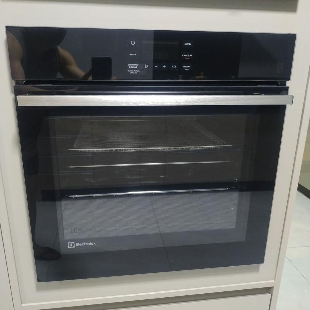 Forno de Embutir Elétrico Electrolux 80L OE8EA