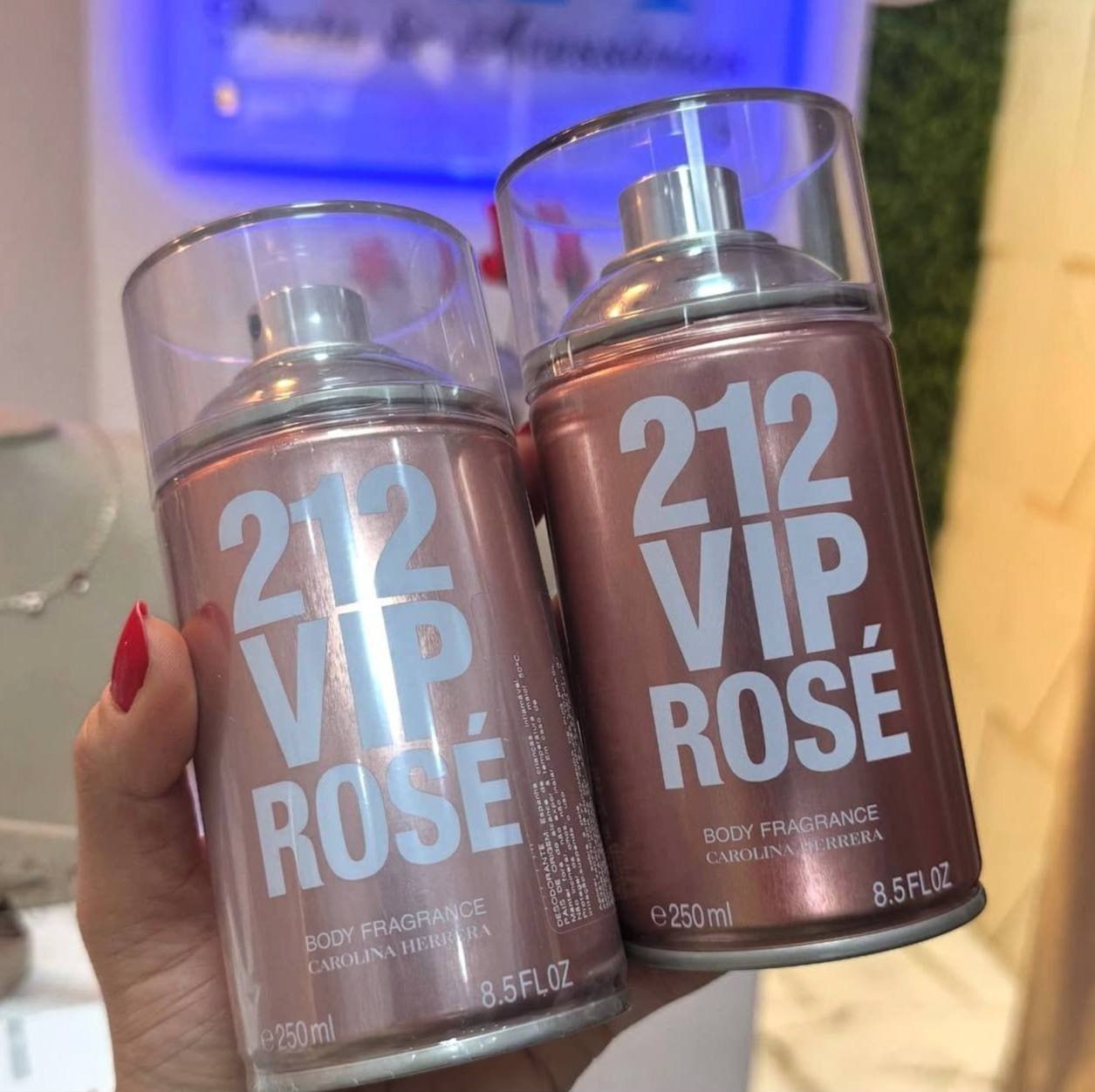Body Spray Carolina Herrera 212 VIP Rosé 250ml Feminino