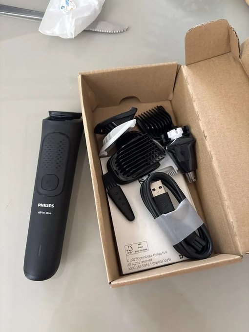 Aparador de Pelos Multigroom 8 em 1 Philips MG3917/15 127/220V