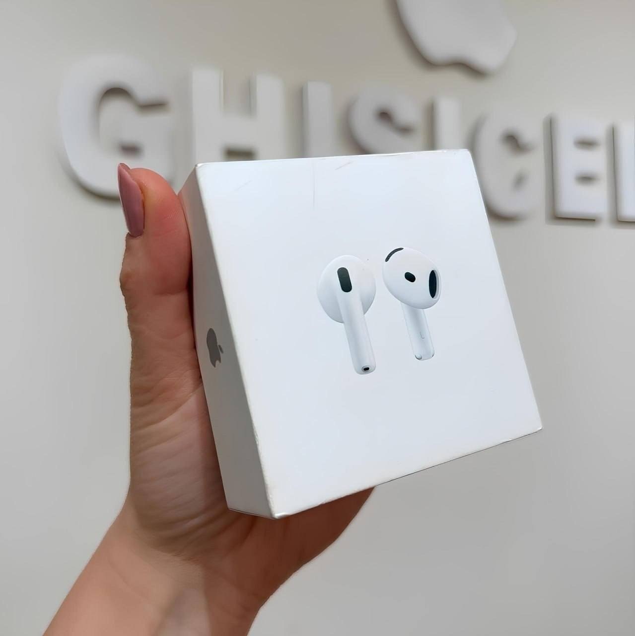 Apple AirPods 4 com Cancelamento Ativo de Ruído