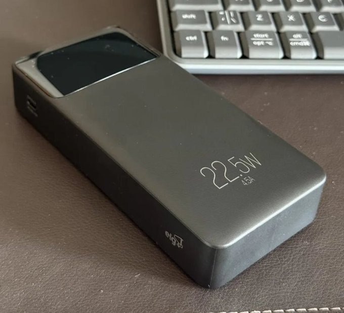 Power Bank Pro 20000mAH ELG PB200BK