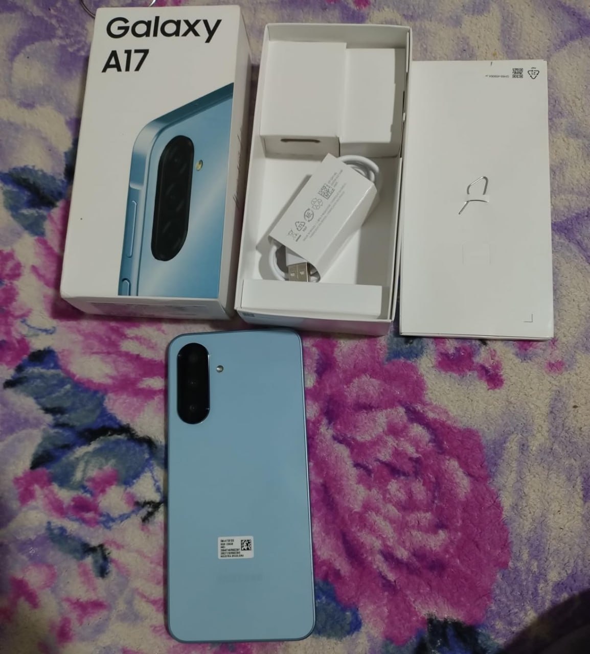 Samsung Galaxy A17 128GB 4GB RAM 50MP Tela 6.7" IP54 Azul