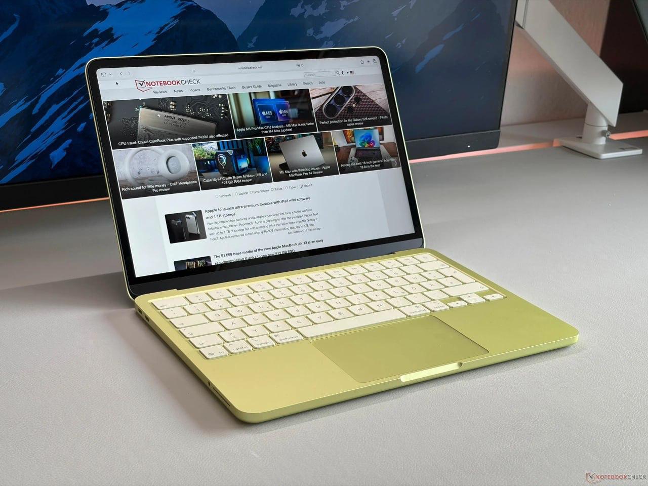 Apple MacBook Neo 13" 8GB RAM 256GB SSD Índigo