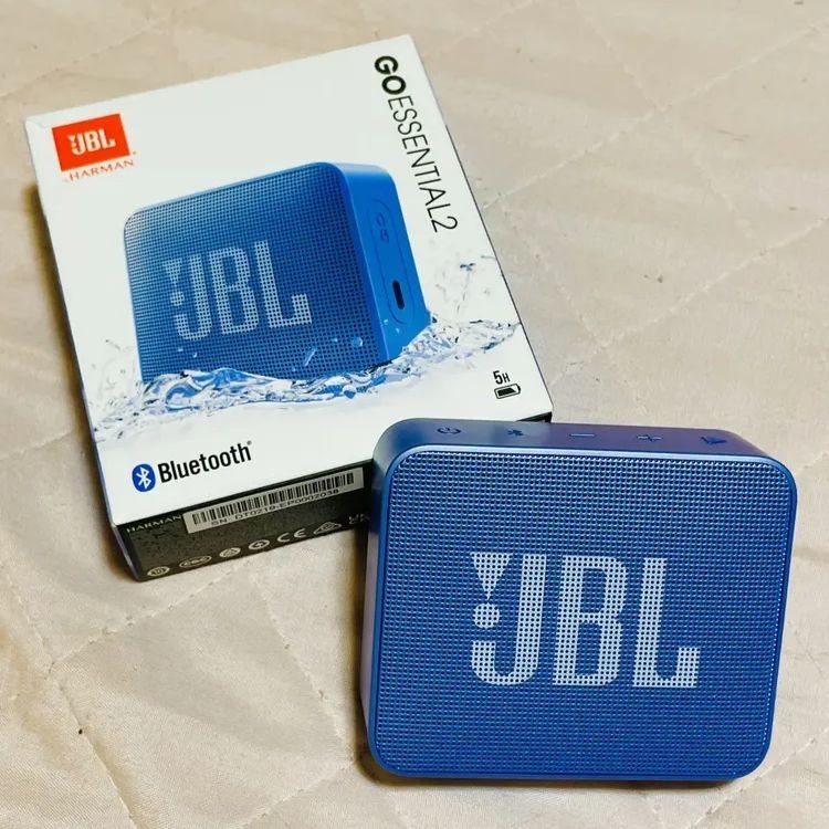 Caixa de Som Bluetooth Portátil JBL Go Essencial 2 Azul