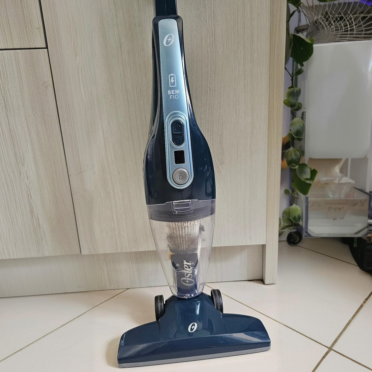 Aspirador de Pó Vertical Oster Sem Fio 3 em 1 90W Azul