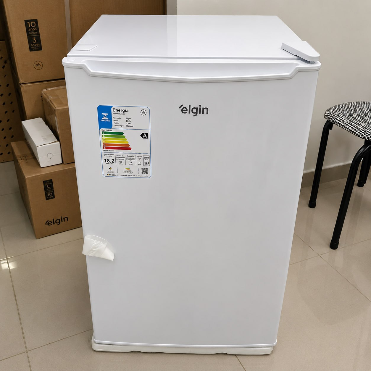 Frigobar 93L Elgin Branco 110V