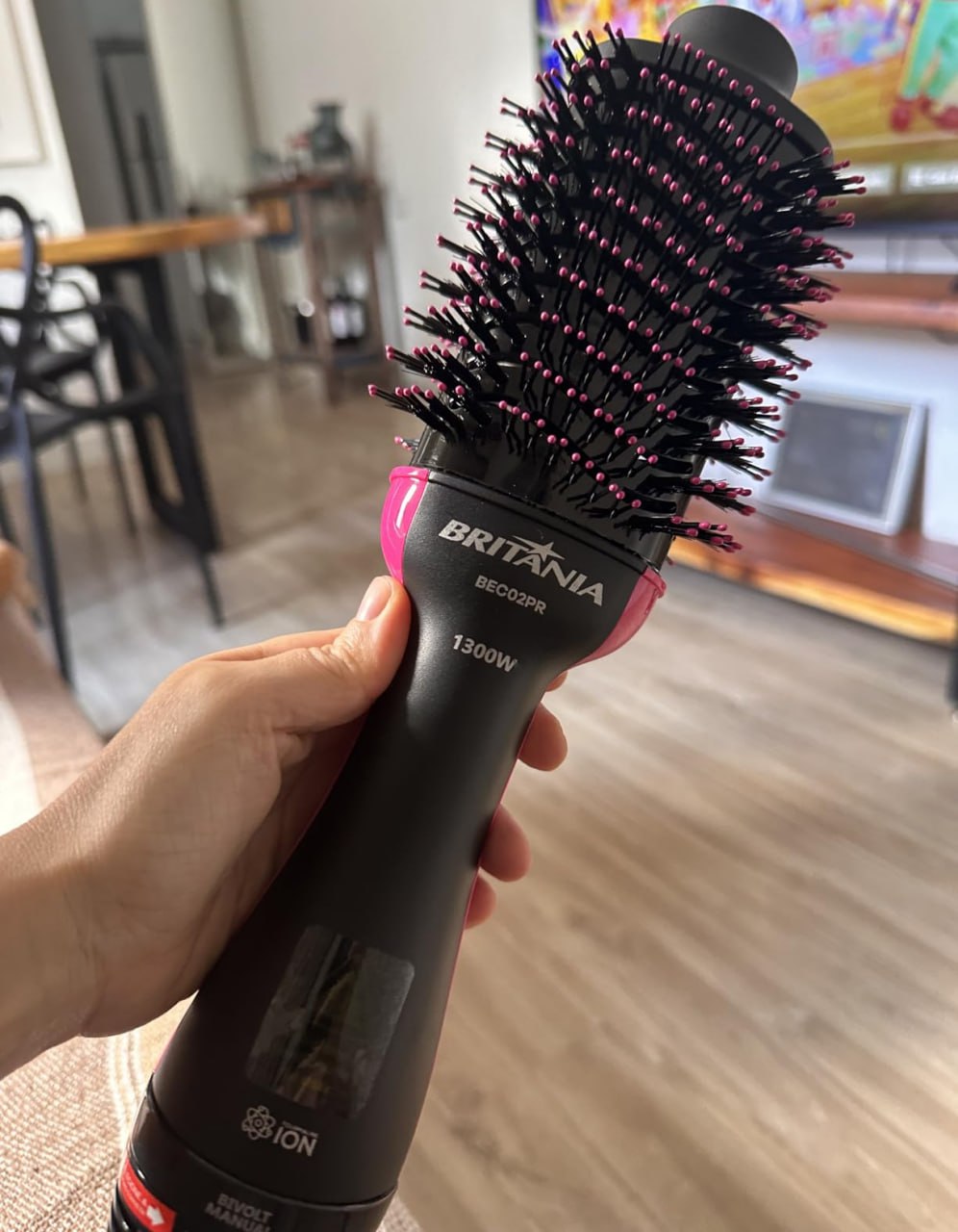 Escova Secadora Britânia 4 Em 1 1300W Bivolt