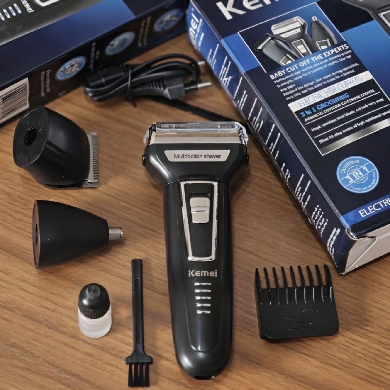 Barbeador e Cortador de Cabelo 3 em 1 Kemei 127/220V