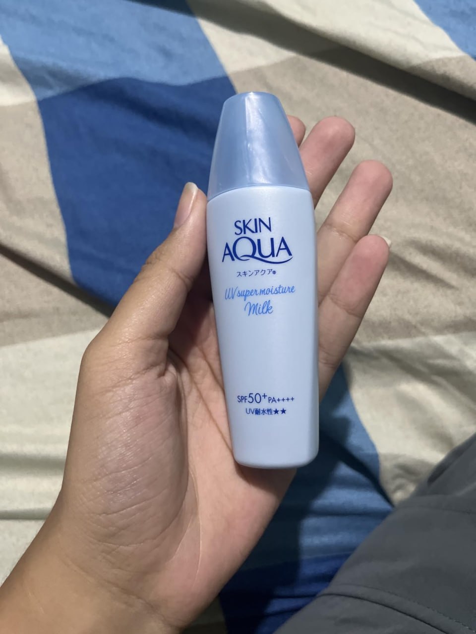 Protetor Solar Facial Skin Aqua Super Moisture Milk FPS50 40g
