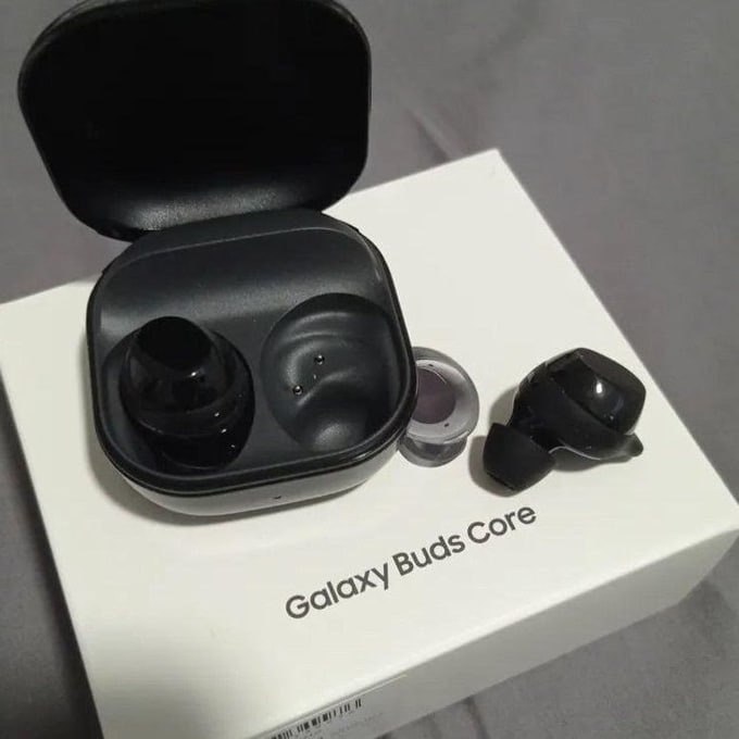 Samsung Galaxy Buds Core Fone de Ouvido sem Fio