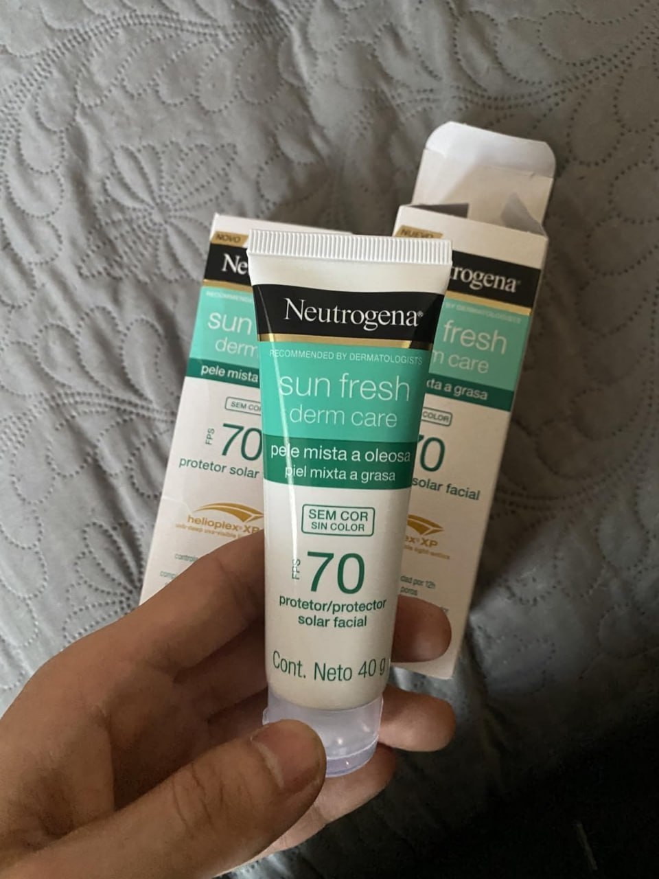 Kit 2 Unidades Protetor Solar Facial Neutrogena Sun Fresh Derm Care FPS 70