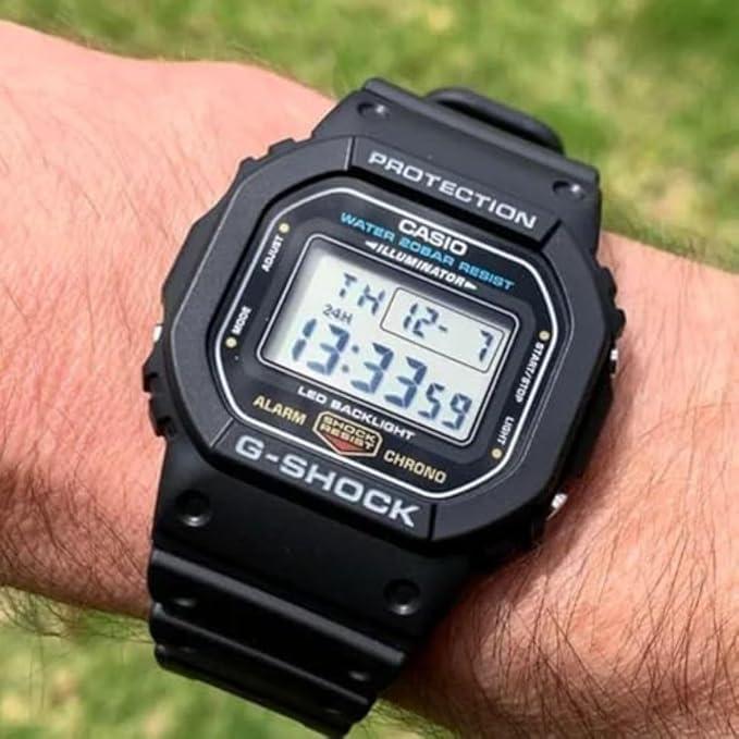 Relógio Casio G-Shock Tough Solar G-5600UE-1DR