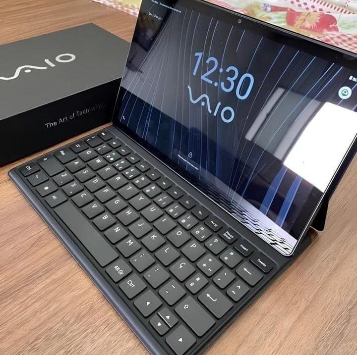 Tablet VAIO TL10 128GB 8GB RAM 4G Tela 10.4" 2K com Teclado Magnético
