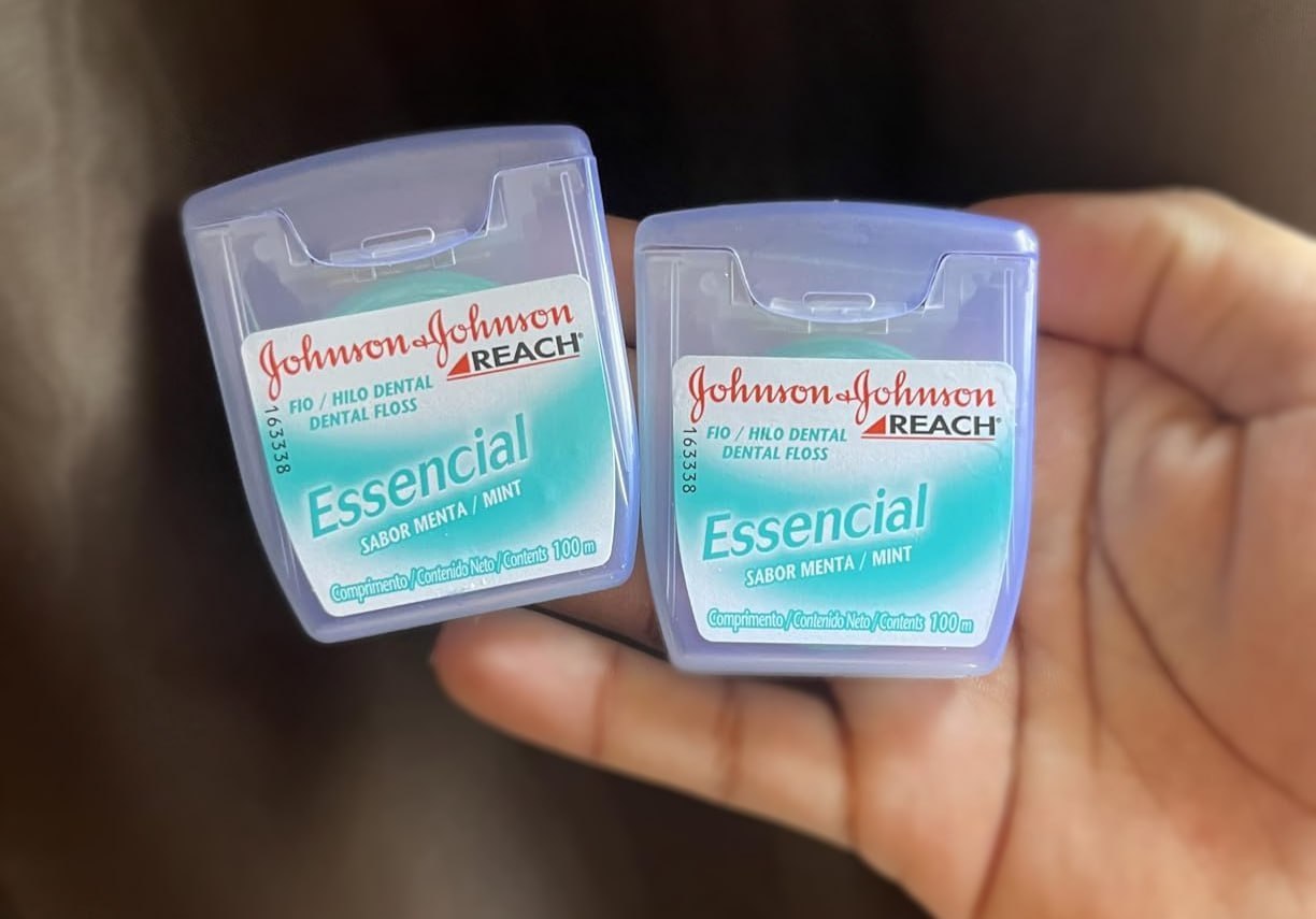 Fio Dental Essencial Menta Johnsons Reach 100m