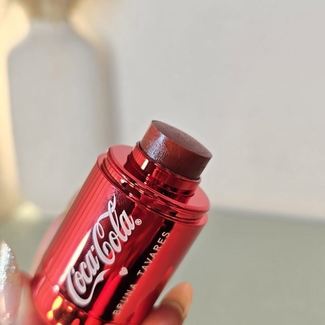 Blush Stick Bruna Tavares Bt Coca-Cola Multifuncional Intense Cherry