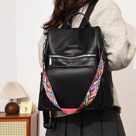 Mochila Grande de Couro Sintético