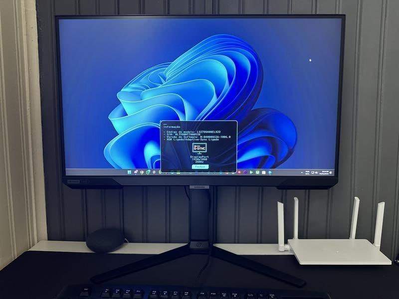 Samsung Monitor Odyssey G40 25" FHD 240Hz 1ms