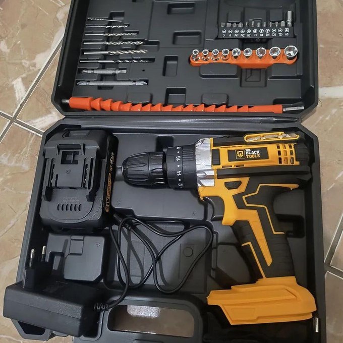 Parafusadeira e Furadeira de Impacto The Black Tools 21V