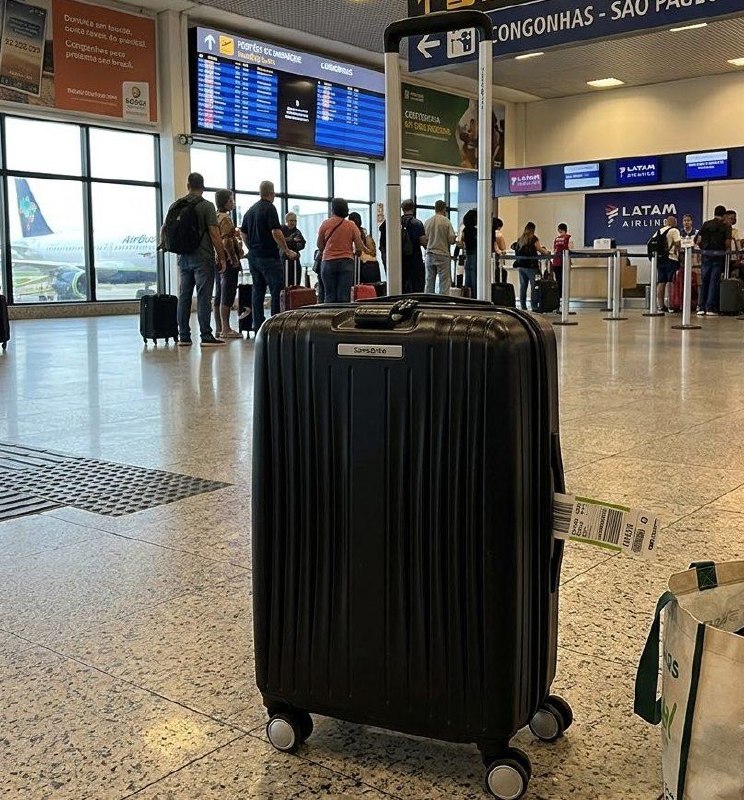 Mala De Bordo Samsonite Quartz 35x25x55cm com Fechadura TSA