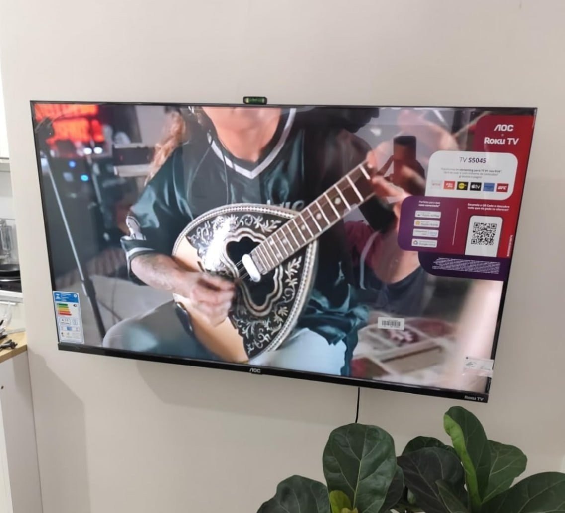 Smart TV 40" AOC Roku TV DLED Full HD Bivolt