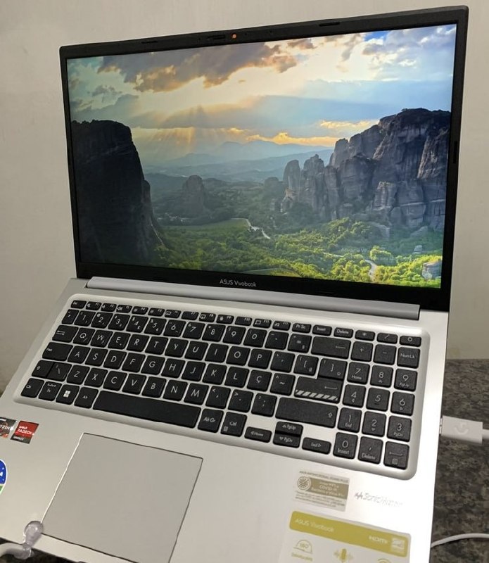 Notebook ASUS Vivobook 15 M1502YA Ryzen 7 5825U 8GB 512GB SSD