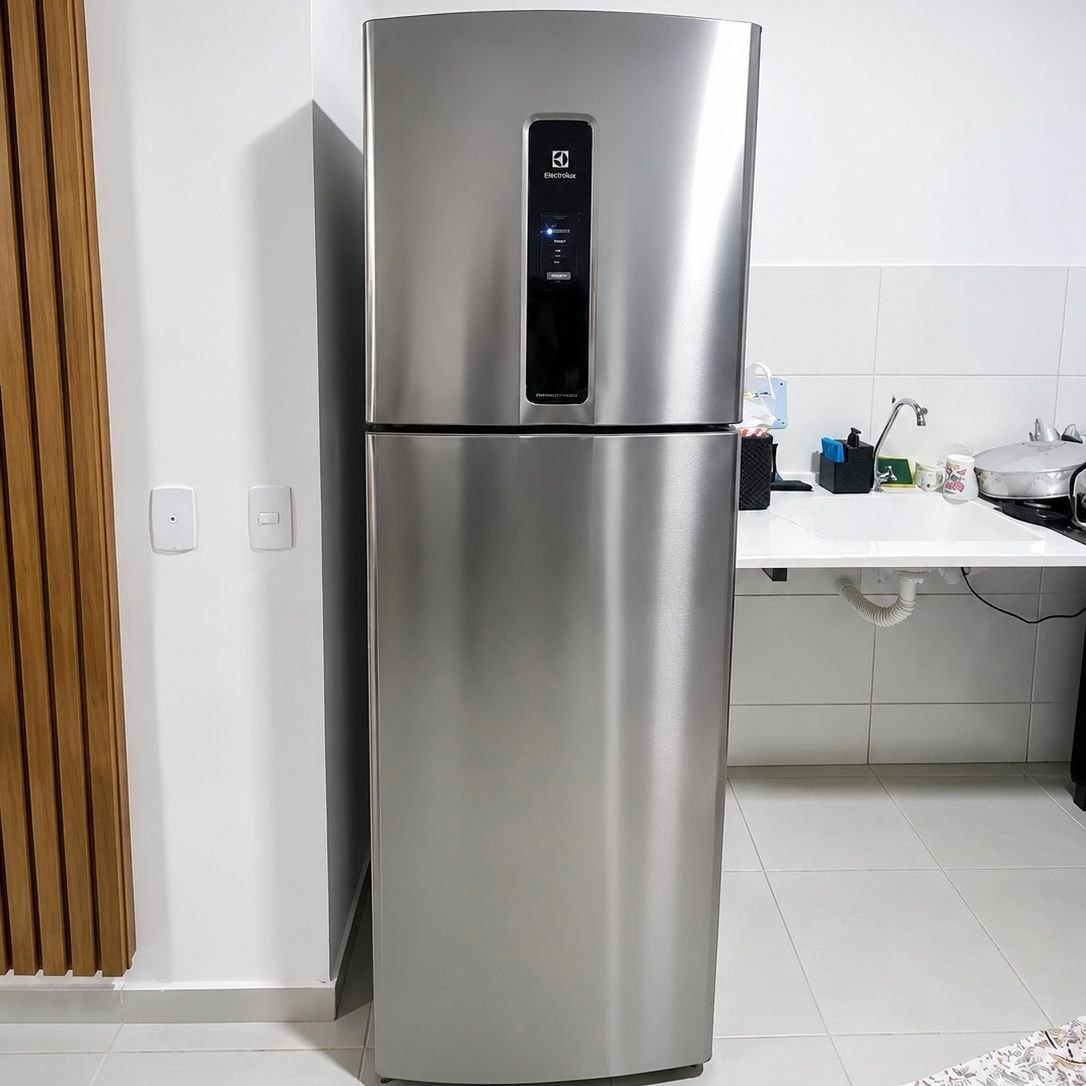 Geladeira Electrolux Frost Free Inverter 410L Inox