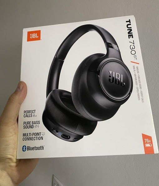 JBL Tune 730BT Fone de Ouvido Bluetooth Over-Ear - Preto