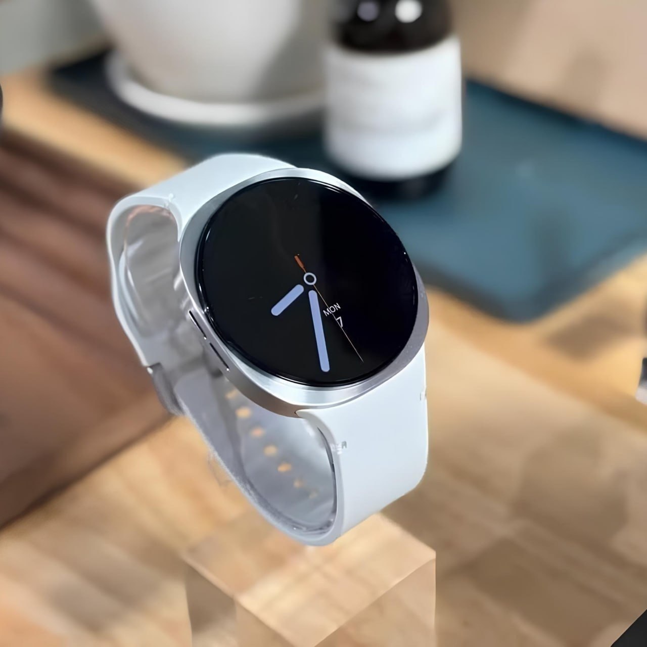 Samsung Galaxy Watch8 Smartwatch 40mm BT Galaxy AI Prata