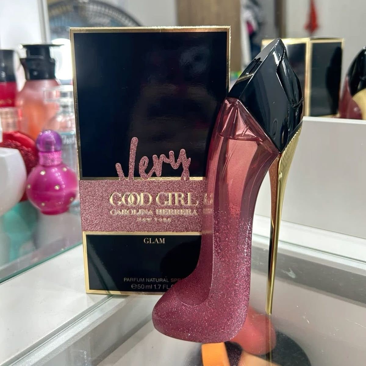 Perfume Carolina Herrera Very Good Girl Glam Parfum 50ml