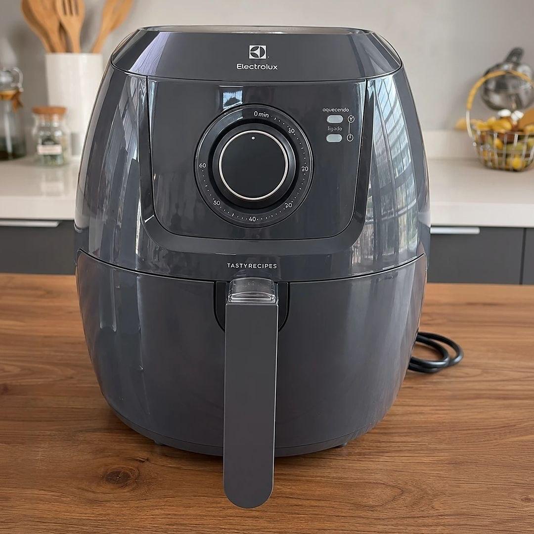 Fritadeira Elétrica Airfryer Family 5L Electrolux EAF50
