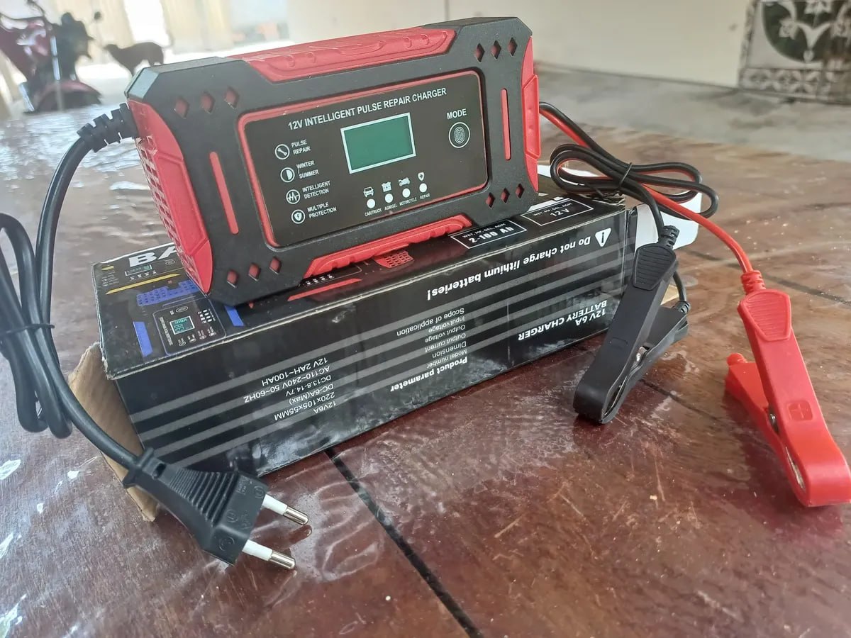 Carregador Inteligente de Bateria Automotiva 12V 6A Bivolt