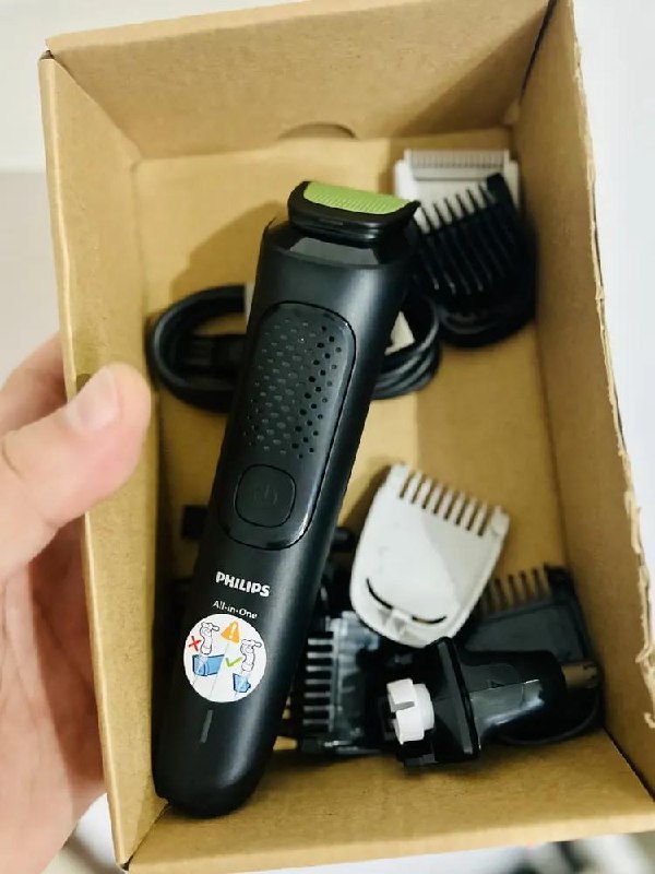 Barbeador Philips Multigroom 8 em 1 MG3917/15 Bivolt