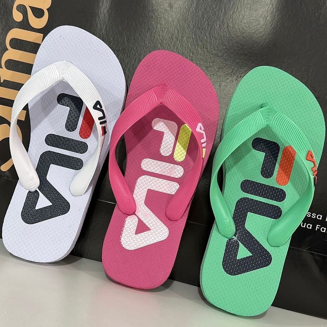 Chinelo Feminino Fila - 3 Cores Disponíveis