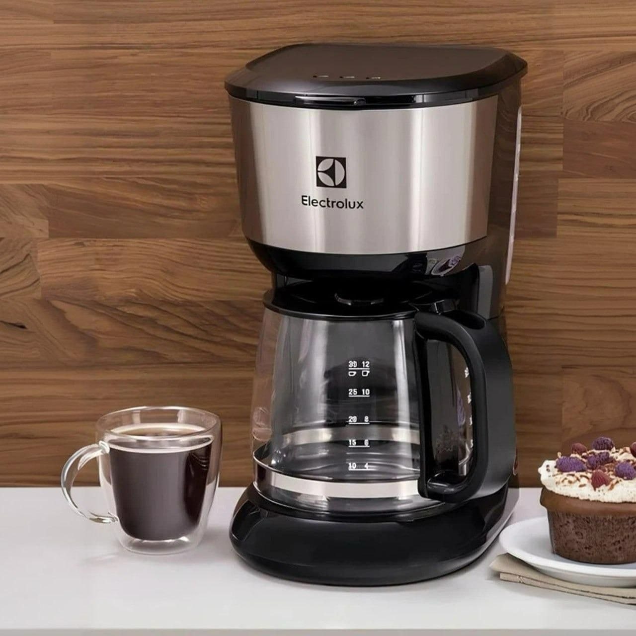 Cafeteira Elétrica Electrolux 15 Xícaras Efficient 110V