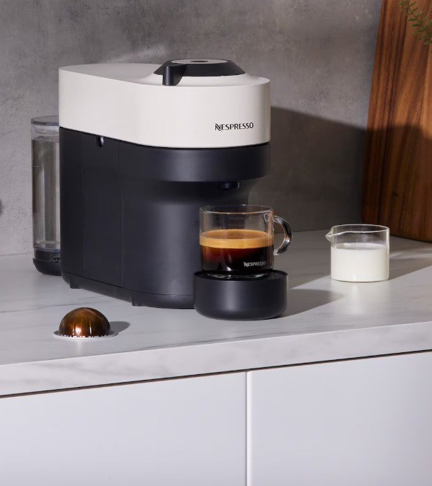 Cafeteira Espresso Nespresso Vertuo Pop Branco 220V