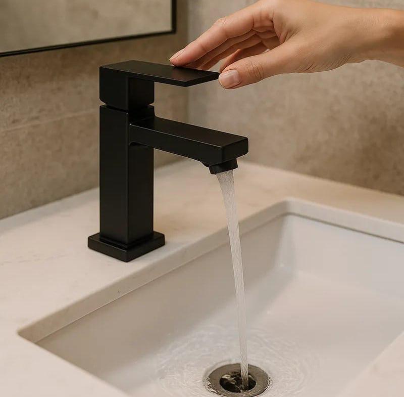 Torneira Para Banheiro Preto Fosco Vittak