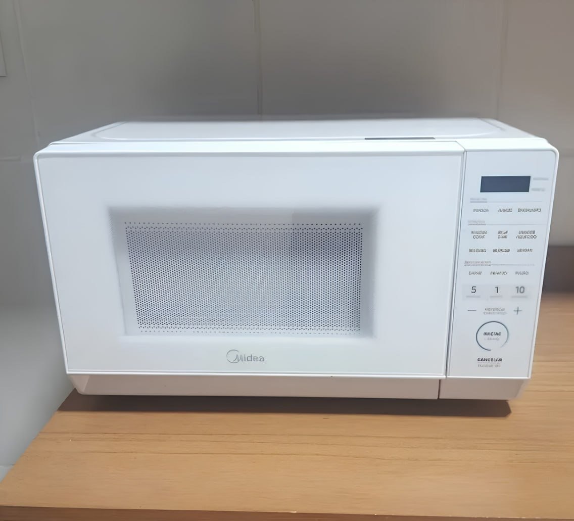 Micro-ondas 20L Branco MasterCook Midea 220V