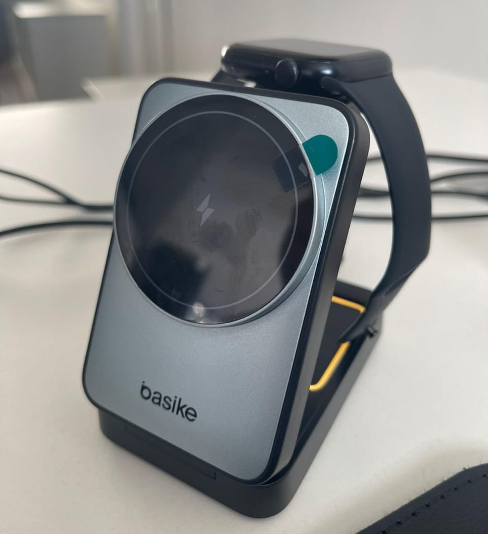 Carregador Basike 3 em 1 MagSafe iPhone Apple Watch AirPods