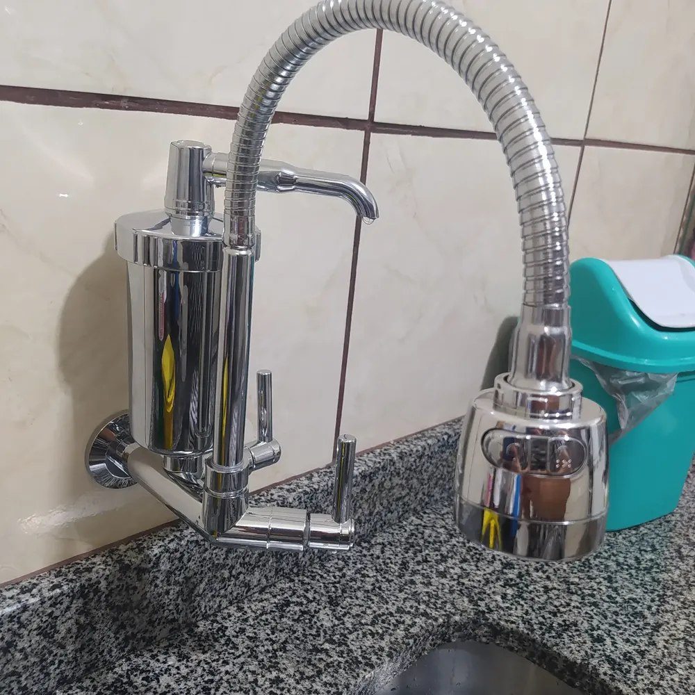 Torneira com Filtro e Purificador de Água Bica Flexível 2 Modos