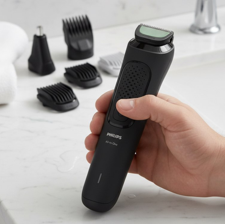Barbeador e Aparador Philips Multigroom 8 em 1 Bivolt MG3921/15
