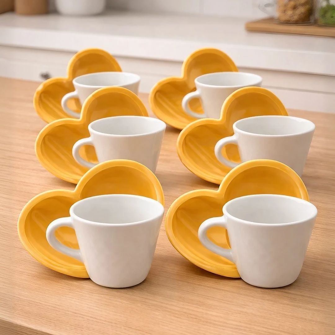Jogo 6 Xícaras de Café Porcelana Branca com Pires Coração 65ml