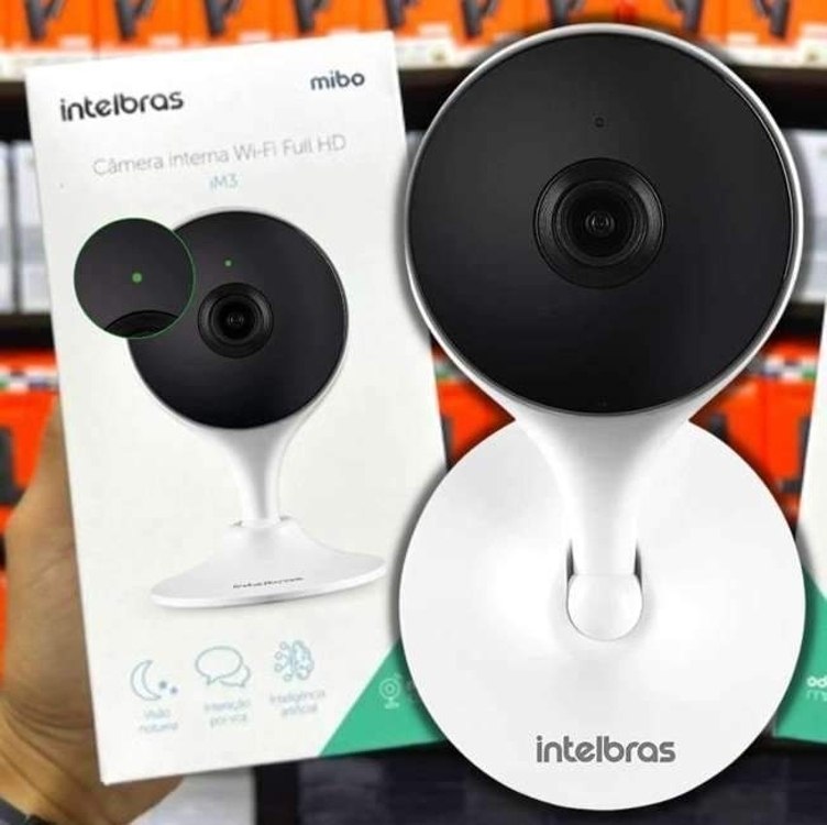 Câmera de Segurança Inteligente Intelbras Branca IM3 C