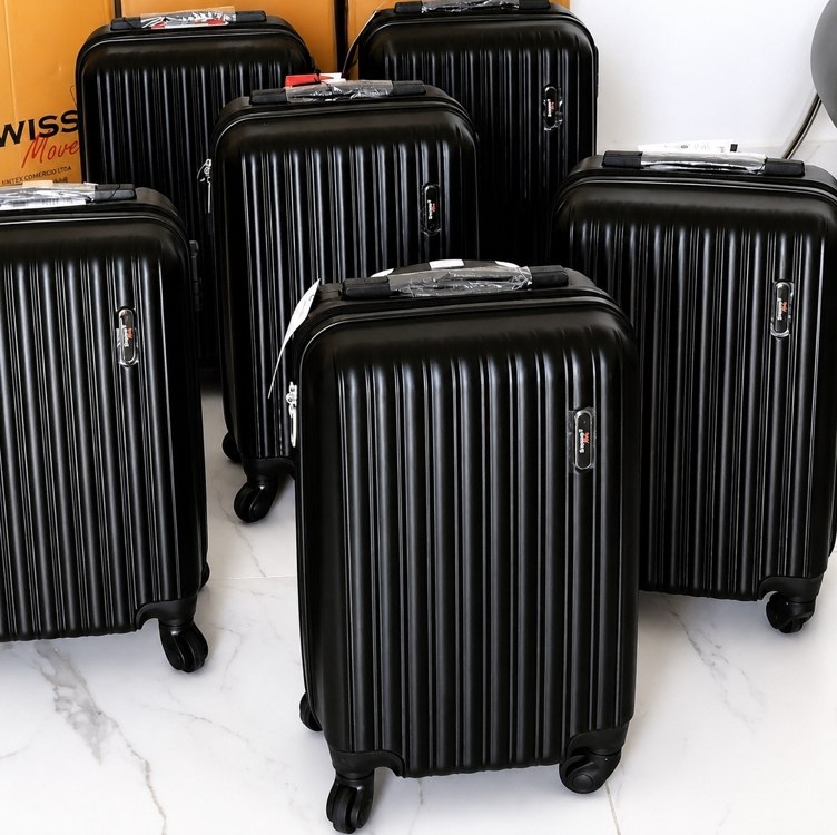 Mala de Bordo 10kg Pequena Londres Swiss Move Preto