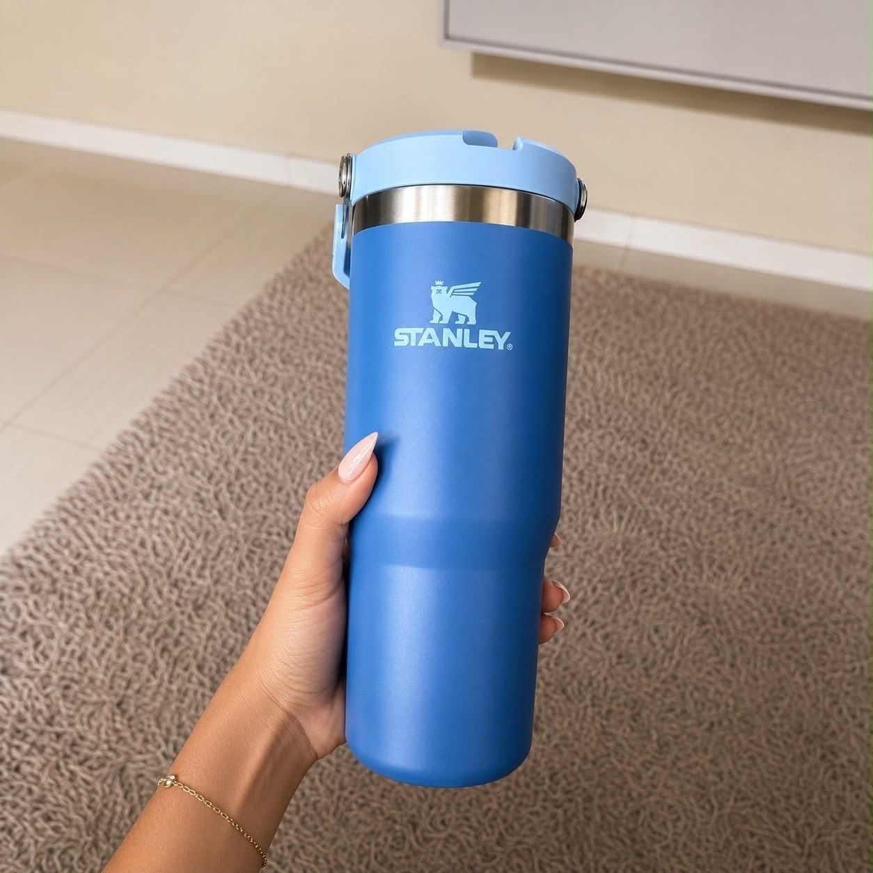 Garrafa Térmica Stanley Flip Straw 887ml Azul