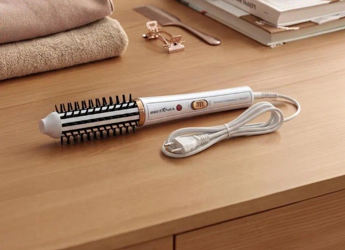 Escova Modeladora Britânia BEC04 2 em 1 Bivolt