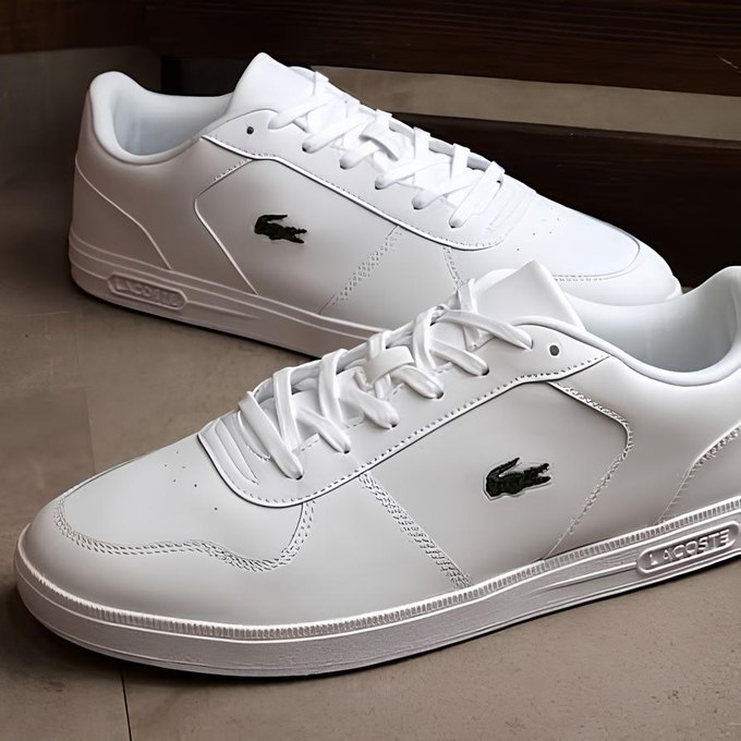 Tênis Lacoste T-Base